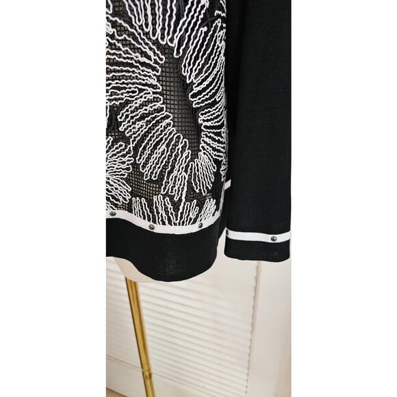 Ming Wang Sz PM‎ Floral Design Black Knit Cardigan Jacket Hook Eye Career Artsy - Picture 4 of 6